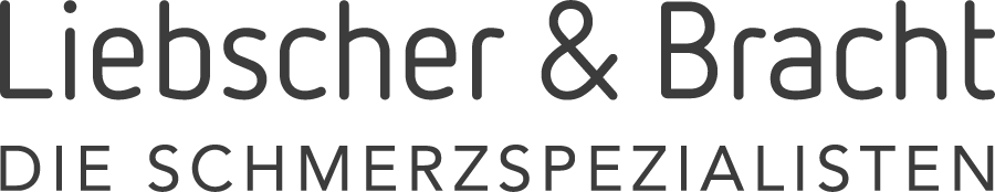Das Logo zeigt den Text Liebscher & Bracht in fetten Buchstaben über DIE SCHMERZSPEZIALISTEN in kleineren Großbuchstaben.