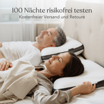 Ein Mann und eine Frau liegen mit dem Liebscher & Bracht Schlafsystem bequem auf dem Rücken: Matratze + Kissen + Kissenbezüge. Über ihnen steht ein deutscher Text: 100 Nächte risikofrei testen. Kostenfreier Versand und Retoure.