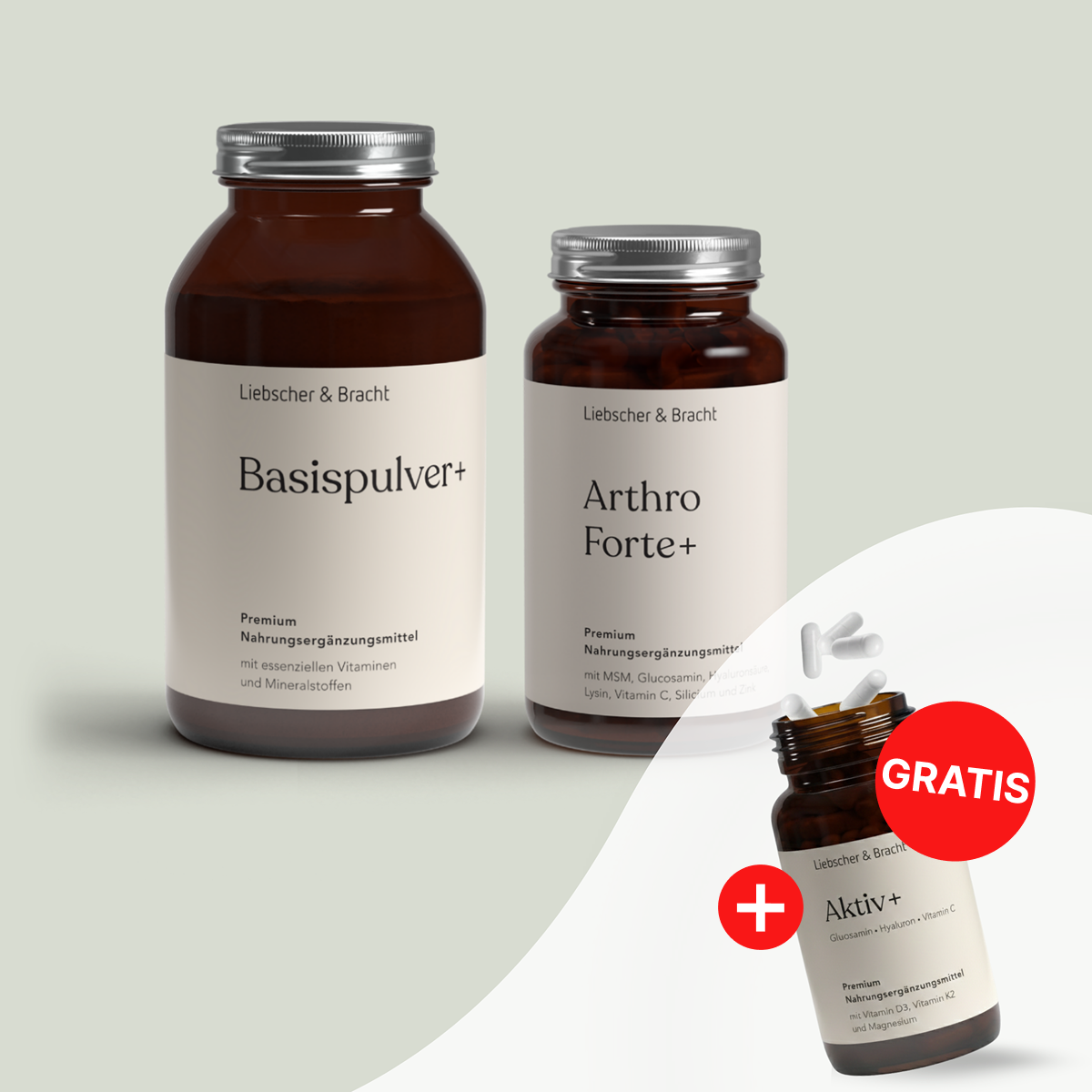 Zwei braune Liebscher & Bracht-Flaschen aus dem ALL IN ONE - Arthro-Paket stehen nebeneinander. In der Ecke ist eine kleinere Aktiv+ mit Hyaluronsäure Flasche mit der Aufschrift "GRATIS" abgebildet, daneben weiße Kapseln.