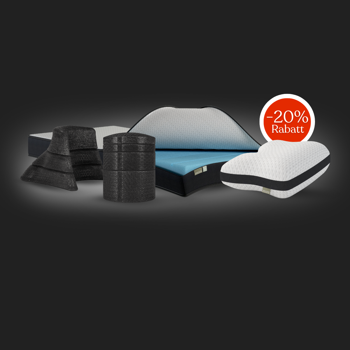 Eine Gruppe schwarzer und weißer Memory-Foam-Kissen und -Matratzen auf dunklem Hintergrund, mit einem roten, kreisförmigen Aufkleber mit der Aufschrift -20% Rabatt als Hinweis auf ein Rabattangebot.