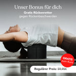 Eine Frau dehnt ihren Rücken auf einer Schaumstoffrolle, begleitet von einem deutschen Text, der für den kostenlosen Kurs „Funktionelles Beweglichkeitstraining für den Rücken“ als Bonus von Liebscher & Bracht wirbt, der effektive Dehnübungen zur Verbesserung der Körperhaltung enthält. Der ursprüngliche Preis von 59,95 € ist durchgestrichen.