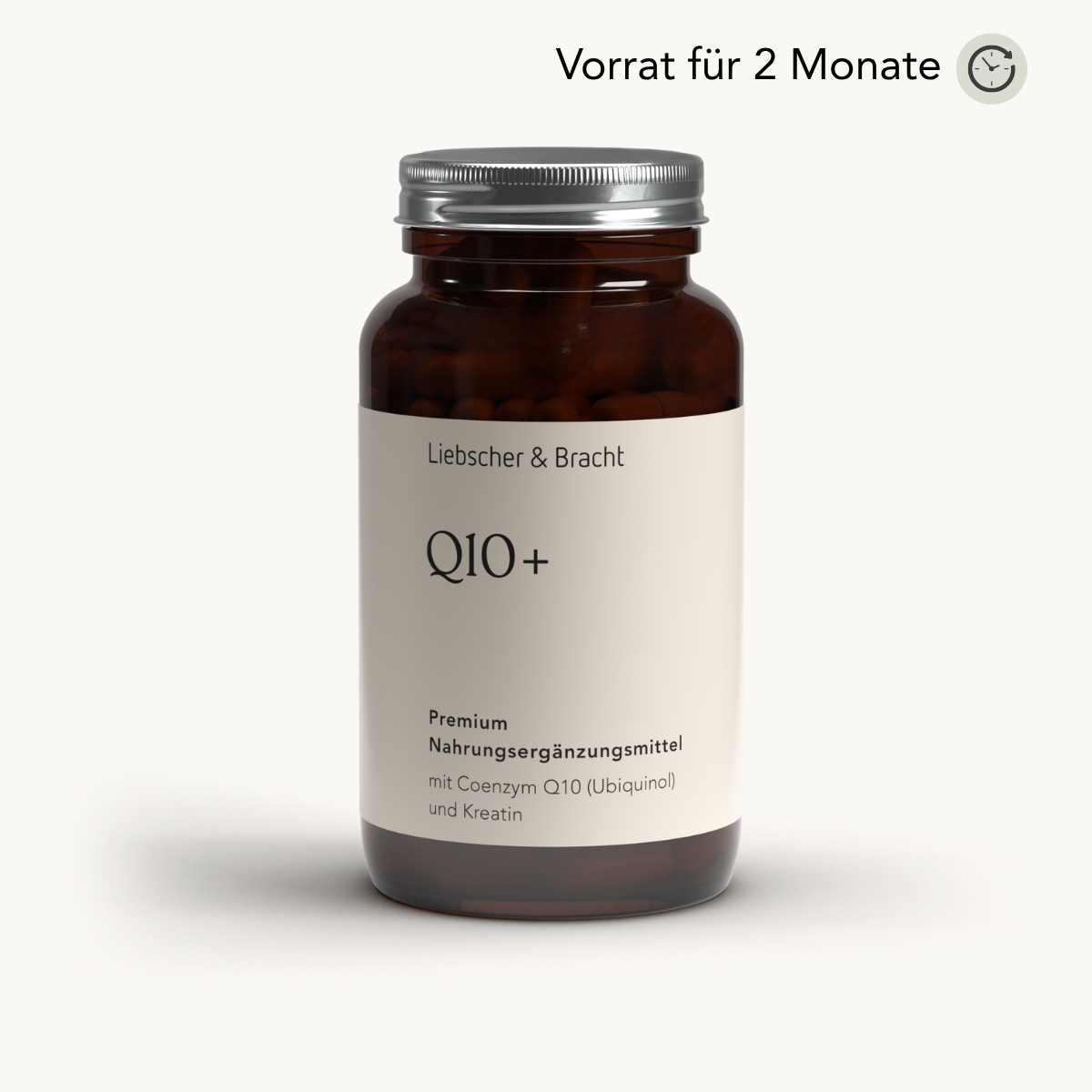 Eine braune Flasche der Marke Liebscher & Bracht mit der Aufschrift „Q10+ für 2 Monate“ enthält hochwertige Nahrungsergänzungsmittel mit Q10 (Ubiquinol) und Kreatin für eine optimale Energieversorgung. Auf dem deutschen Etikett ist ein Vorrat für 2 Monate angegeben.