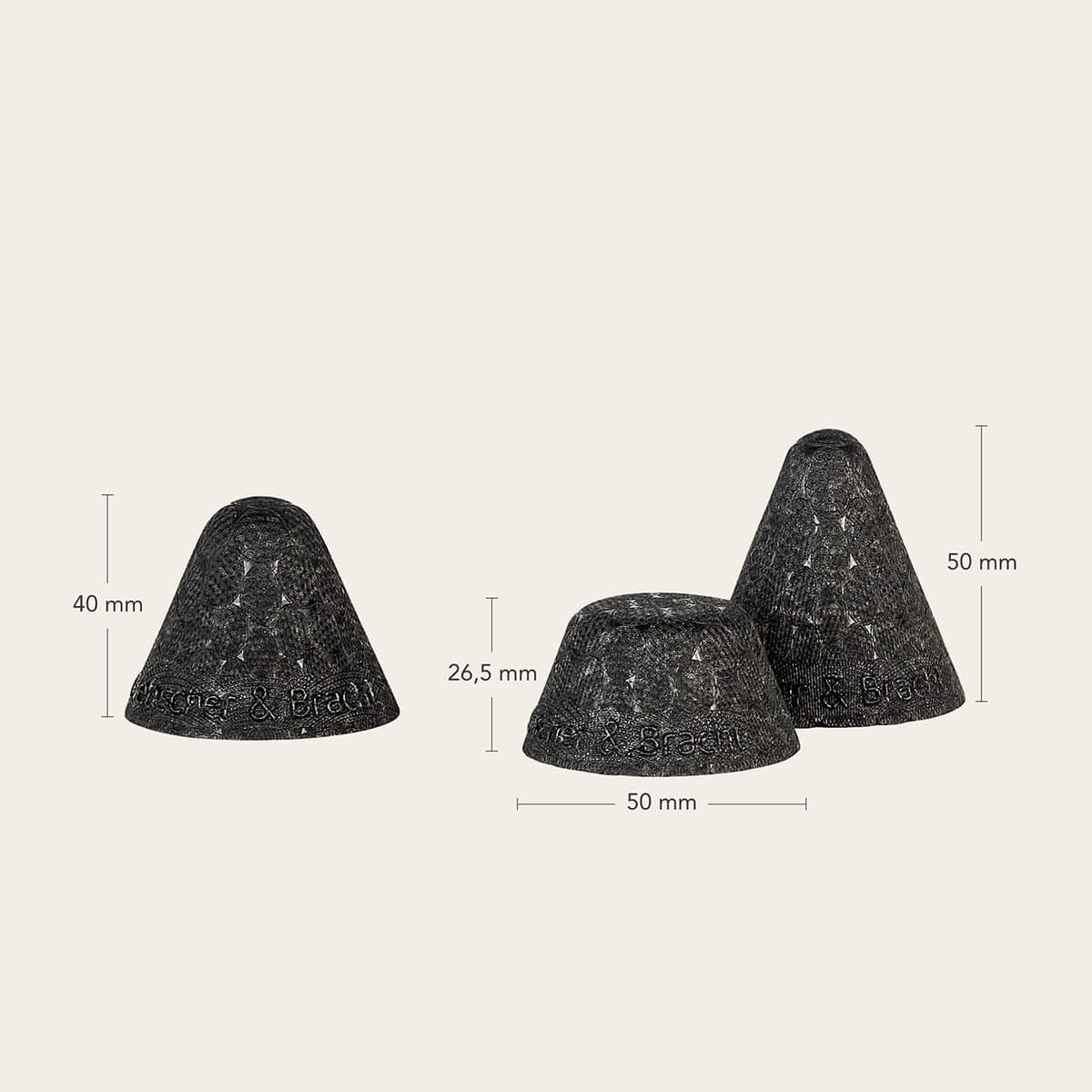 Drei schwarze, konische Drücker-Aufsätze Weich von Liebscher & Bracht (Höhe: 40mm, 26,5mm, 50mm; Breite: 50mm) zur Druck-Stimulation empfindlicher Punkte sind auf einfarbigem Hintergrund mit beschrifteten Maßen dargestellt.